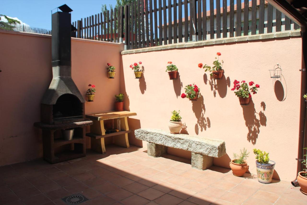 Apartamento La Casa Madrona Villacastín Exterior foto